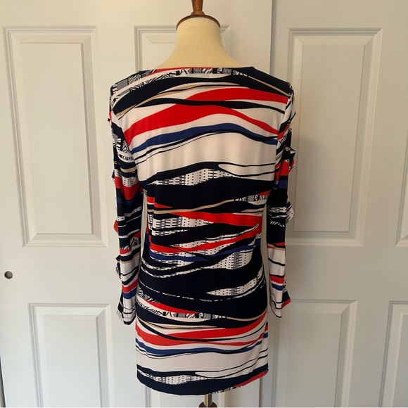 Peck & Peck Cut Out Shoulder Top - Picture 4 of 5